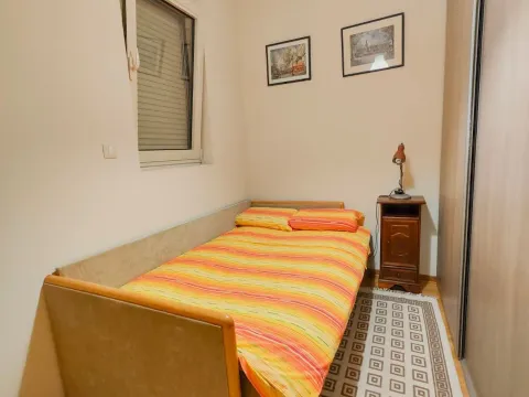 Izdavanje, dvosoban stan, 50m², Budva, Crna Gora - image 9