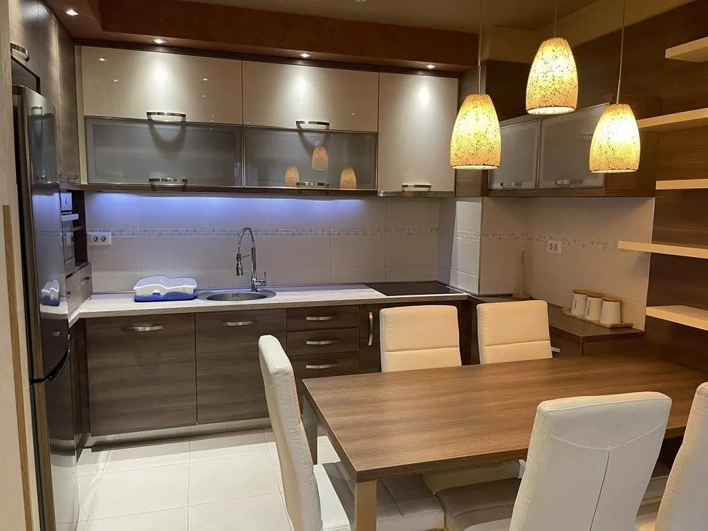 Izdavanje, dvosoban stan, 65m², City Kvart, Podgorica