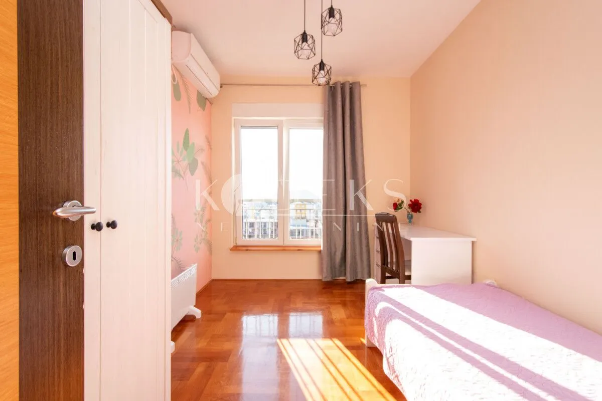 Izdavanje, trosoban stan, 103m², Zabjelo, Podgorica