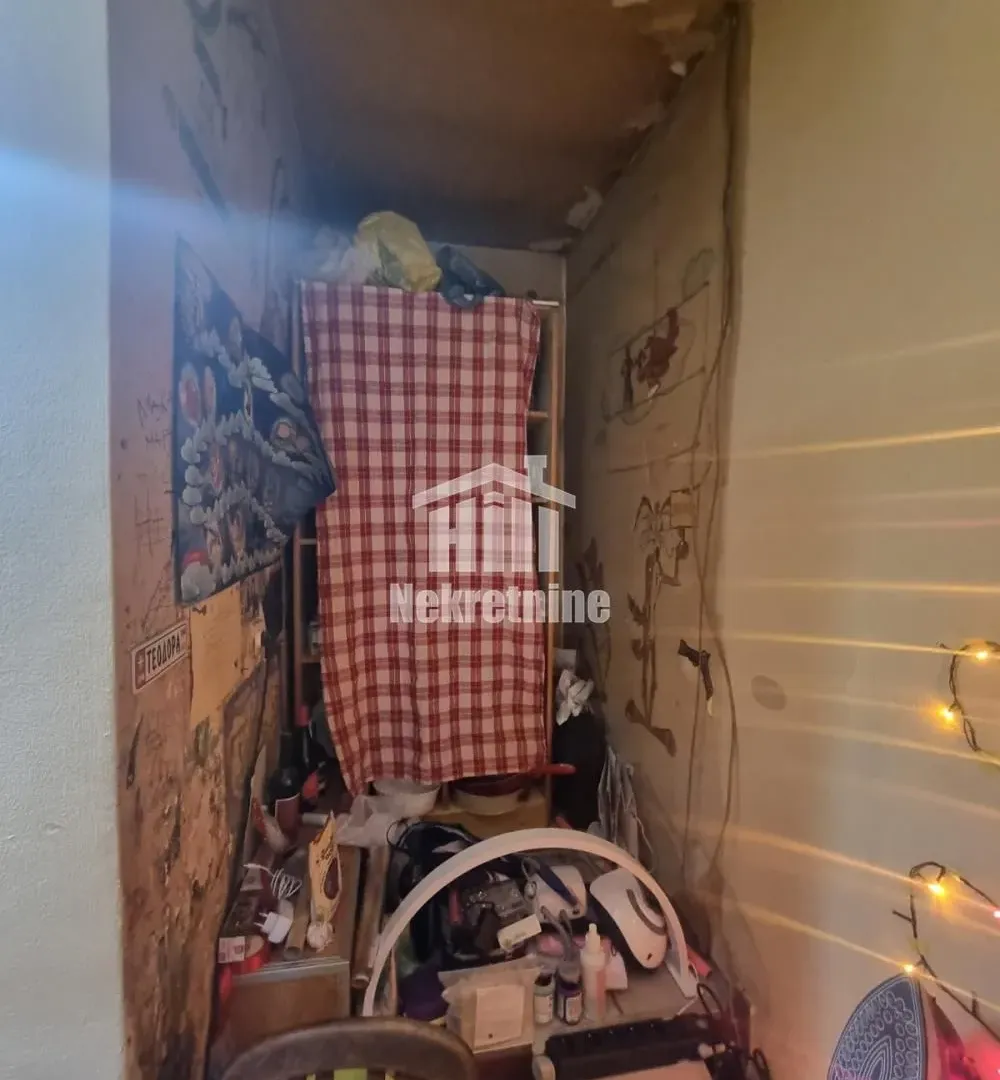 Prodaja, trosoban stan, 20m², Zemun Sve Podlokacije, Beograd