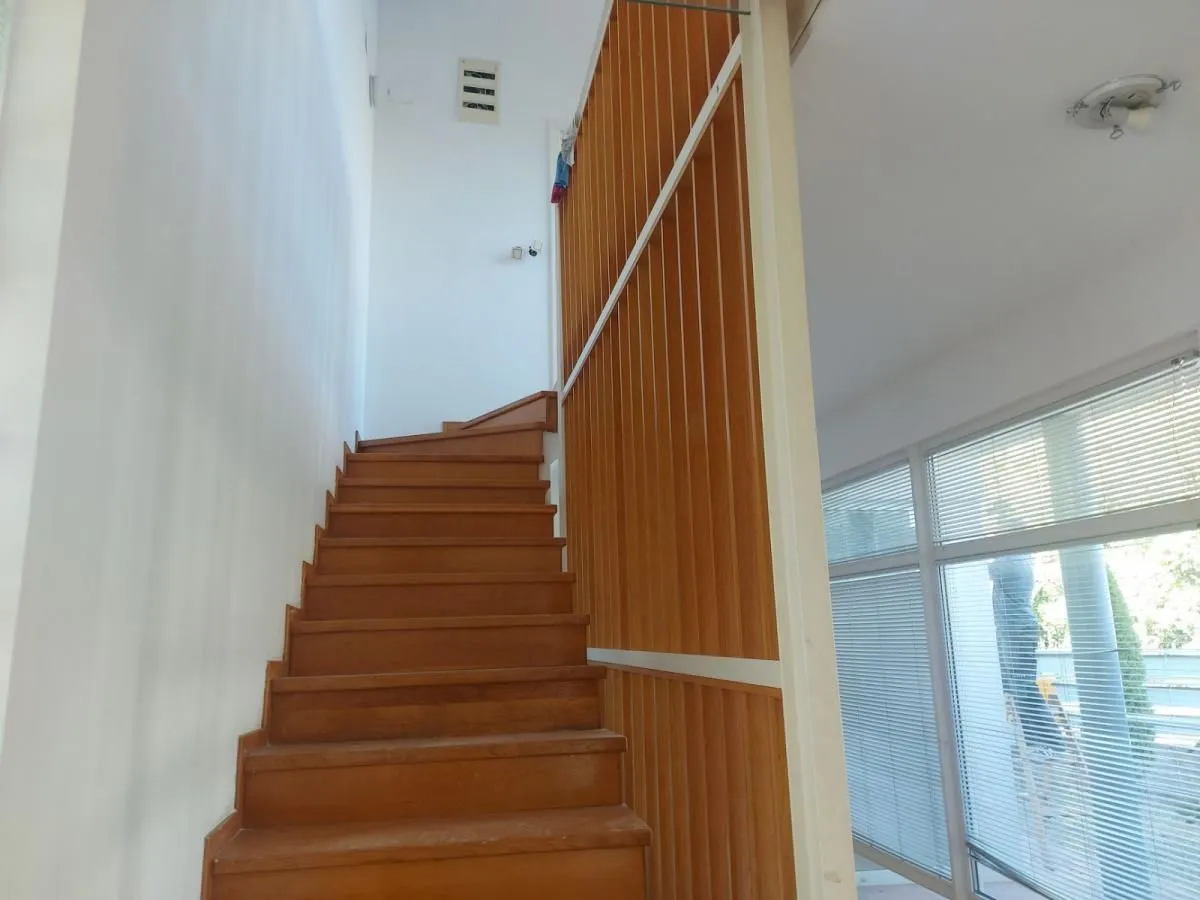 Izdavanje, kuća, 300m², Savski Venac, Beograd