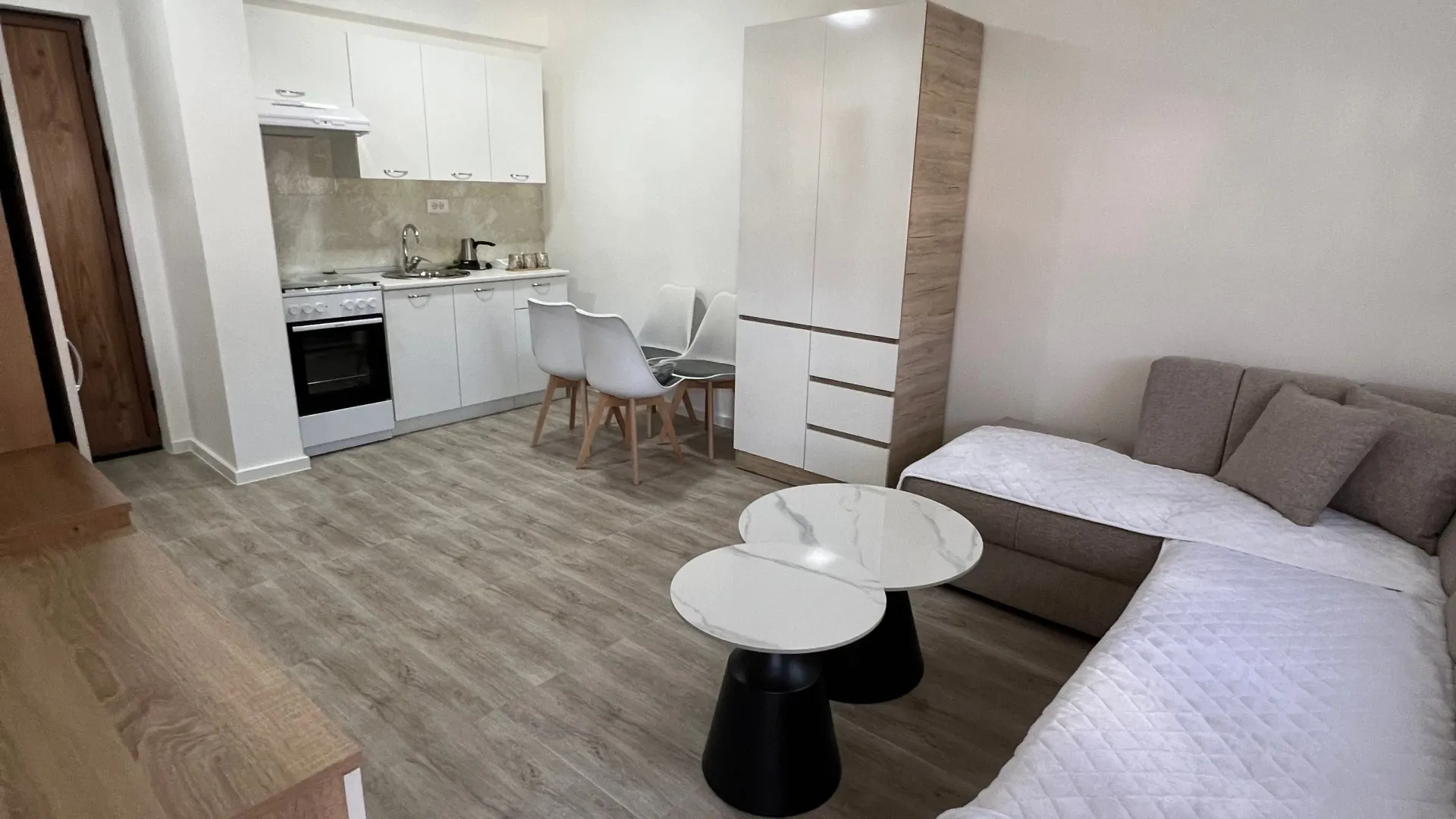 Rent, studio apartment, 25m², Šušanj, Bar