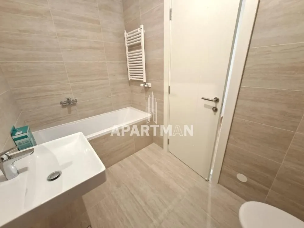 Sale, four bedroom apartment, 106m², Novi Beograd Blok 65, Novi Beograd Sve Podlokacije