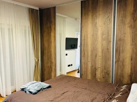 Rent, two bedroom apartment, 120m², City Kvart, Podgorica - image 6