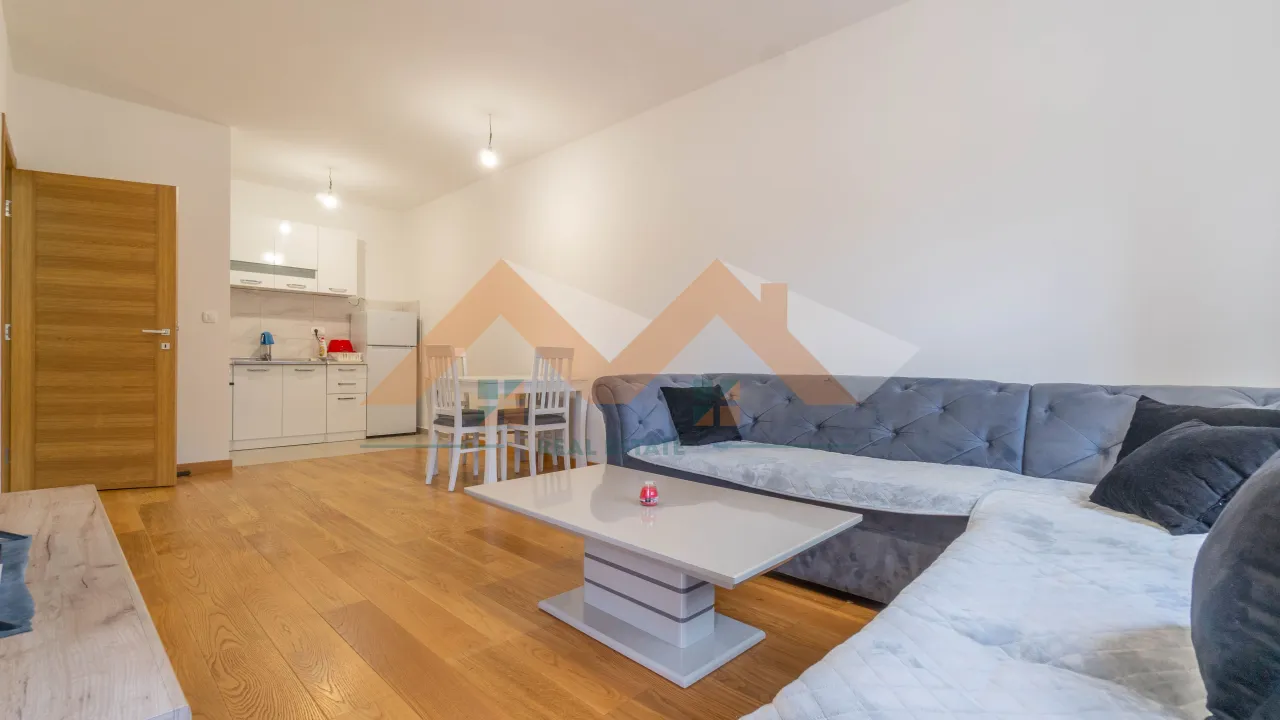 Izdavanje, jednosoban stan, 45m², City Kvart, Podgorica