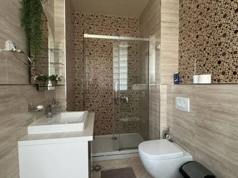 Prodaja, dvosoban stan, 117m², Centar, Budva - image 6