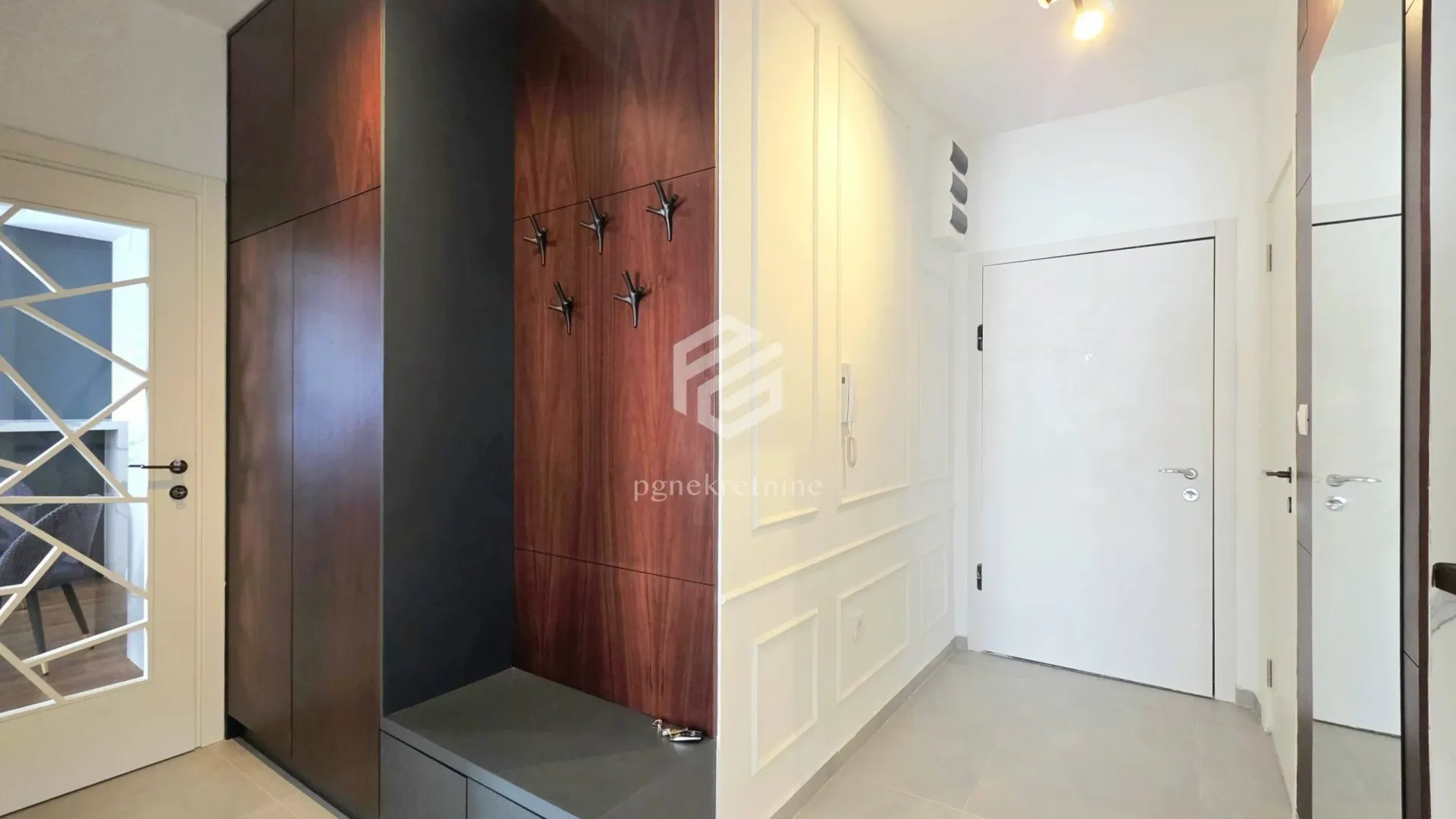 Rent, two bedroom apartment, 77m², Krivi Most, Podgorica