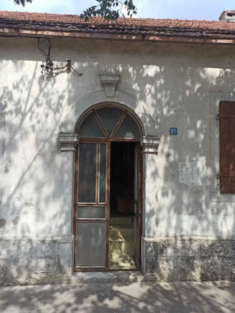 Prodaja, kuća, 582m², Centar, Nikšić