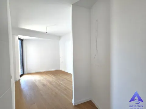 Prodaja, jednosoban stan, 60m², Bečići, Budva - image 8