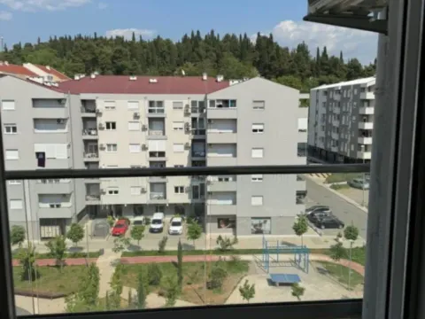 Izdavanje, garsonjera, 30m², Ljubović, Podgorica - image 2
