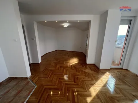 Sale, four bedroom apartment, 117m², Bulevar Evrope, Novi Sad Sve Podlokacije - image 13