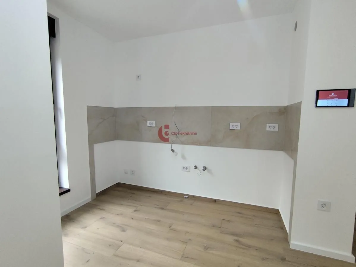 Prodaja, dvosoban stan, 52m², Centar, Subotica