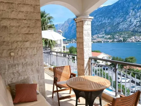 Prodaja, dvosoban stan, 76m², Muo, Kotor - image 9