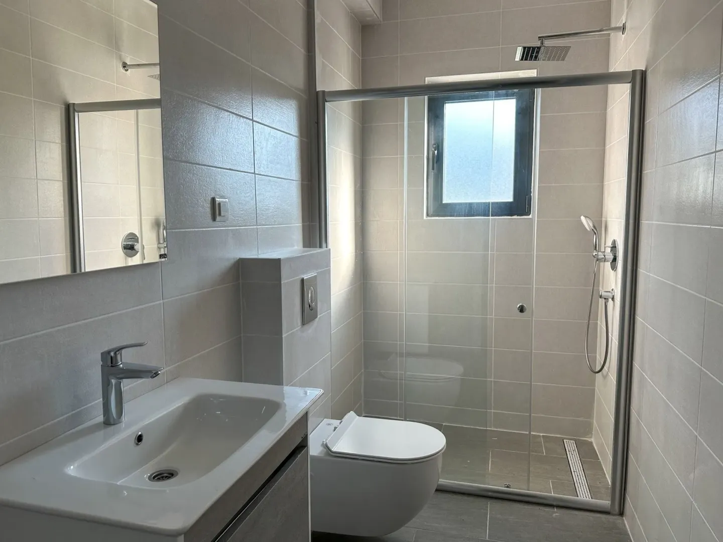 Prodaja, dvosoban stan, 52m², Bečići, Budva