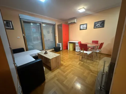 Izdavanje, stan, 52m², Preko Morače, Podgorica - image 11