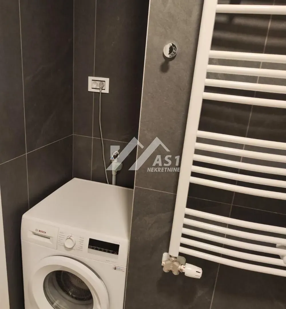 Izdavanje, dvosoban stan, 45m², Grbavica, Novi Sad Sve Podlokacije