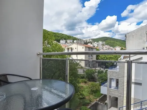 Rent, one bedroom apartment, 45m², Gospoština, Budva - image 6