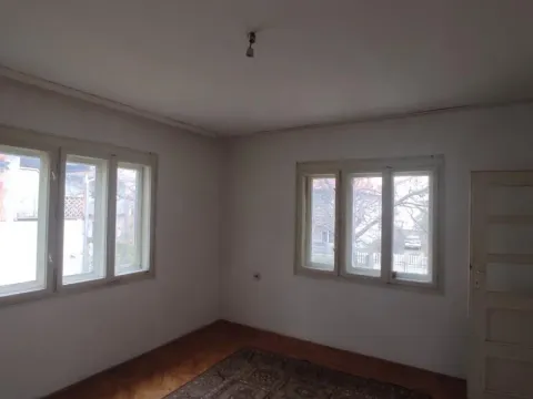 Prodaja, kuća, 175m², Niš, Srbija - image 13