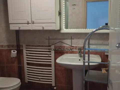 Prodaja, četvorosoban stan, 104m², Centar, Novi Sad - image 5