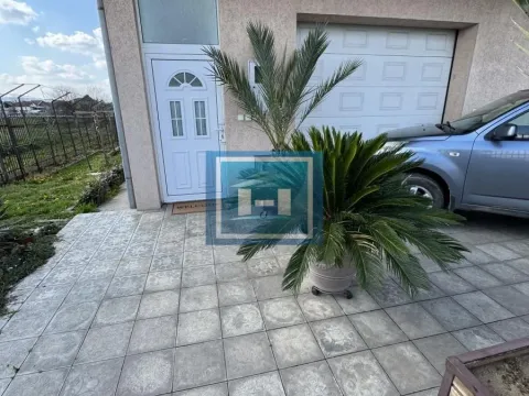 Rent, house, 100m², Ćuprija, Srbija - image 15