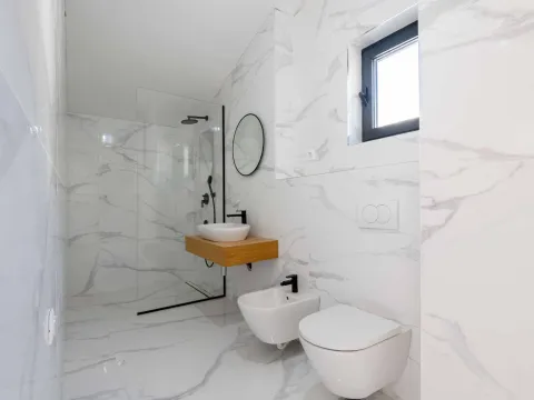 Prodaja, trosoban stan, 204m², Rafailovići, Budva - image 17