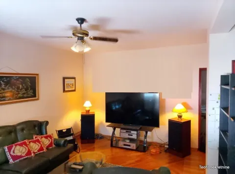 Prodaja, kuća, 145m², Batajnica, Beograd - image 10