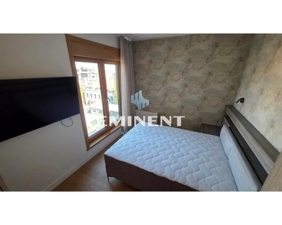 Rent, three bedroom apartment, 95m², Savski Venac, Beograd