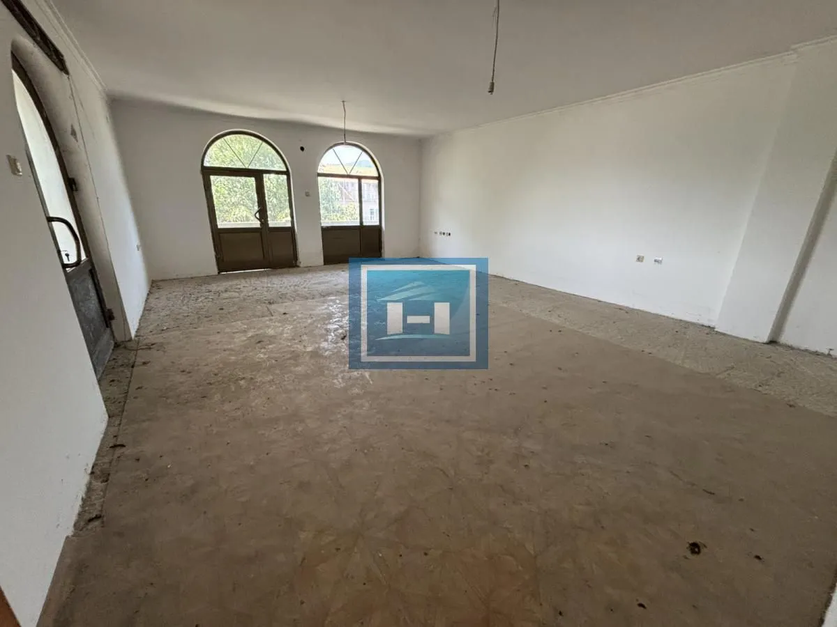 Rent, office space, 1060m², Svojnovo, Paraćin