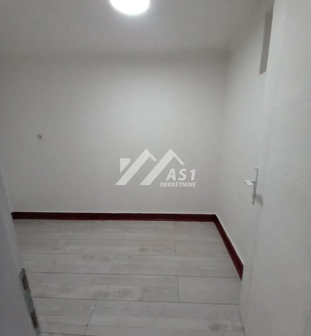 Prodaja, dvosoban stan, 50m², Stari Majur, Petrovaradin