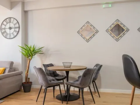 Izdavanje, jednosoban stan, 45m², Centar, Bar - image 6