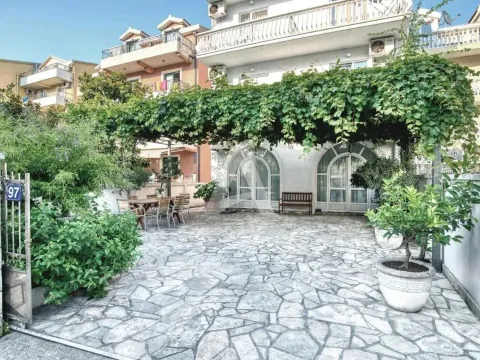 Sale, house, 487m², Budva, Crna Gora - image 17