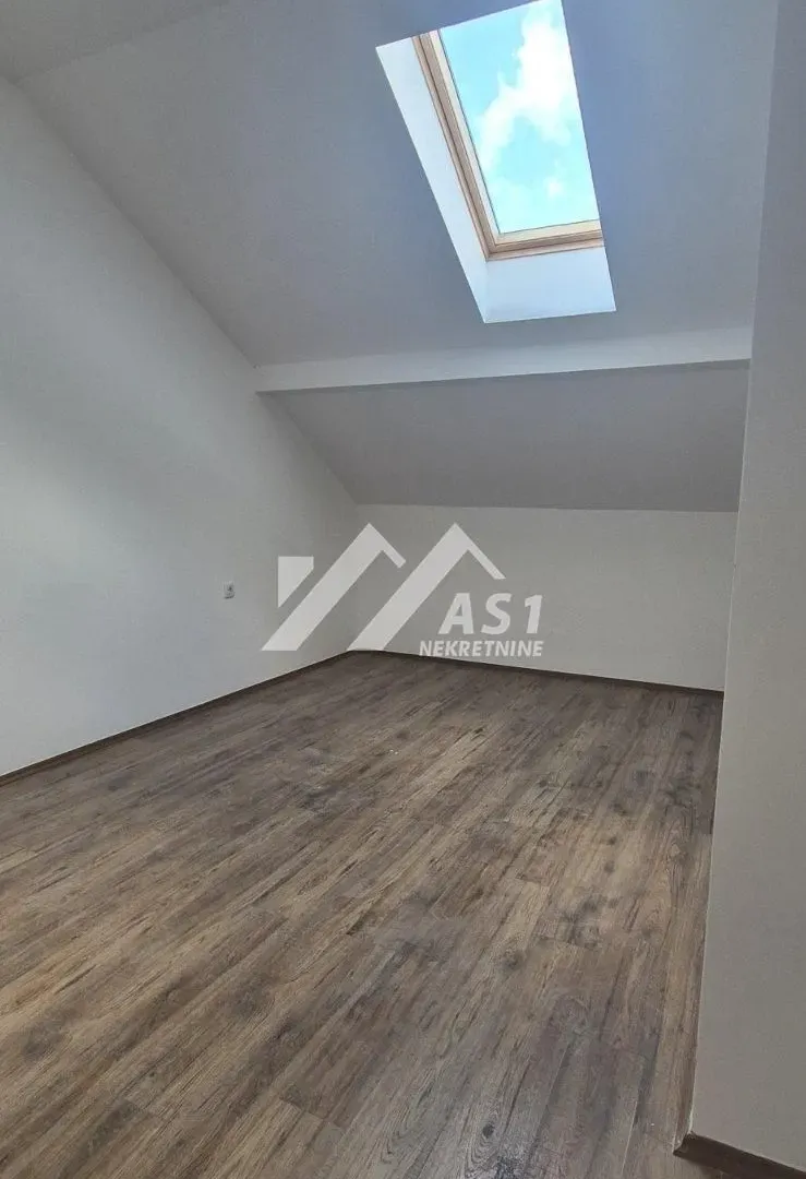Prodaja, četvorosoban stan, 85m², Nova Detelinara, Novi Sad Sve Podlokacije