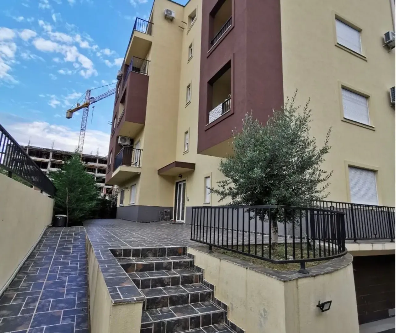 Prodaja, dvosoban stan, 68m², Ljubović, Podgorica
