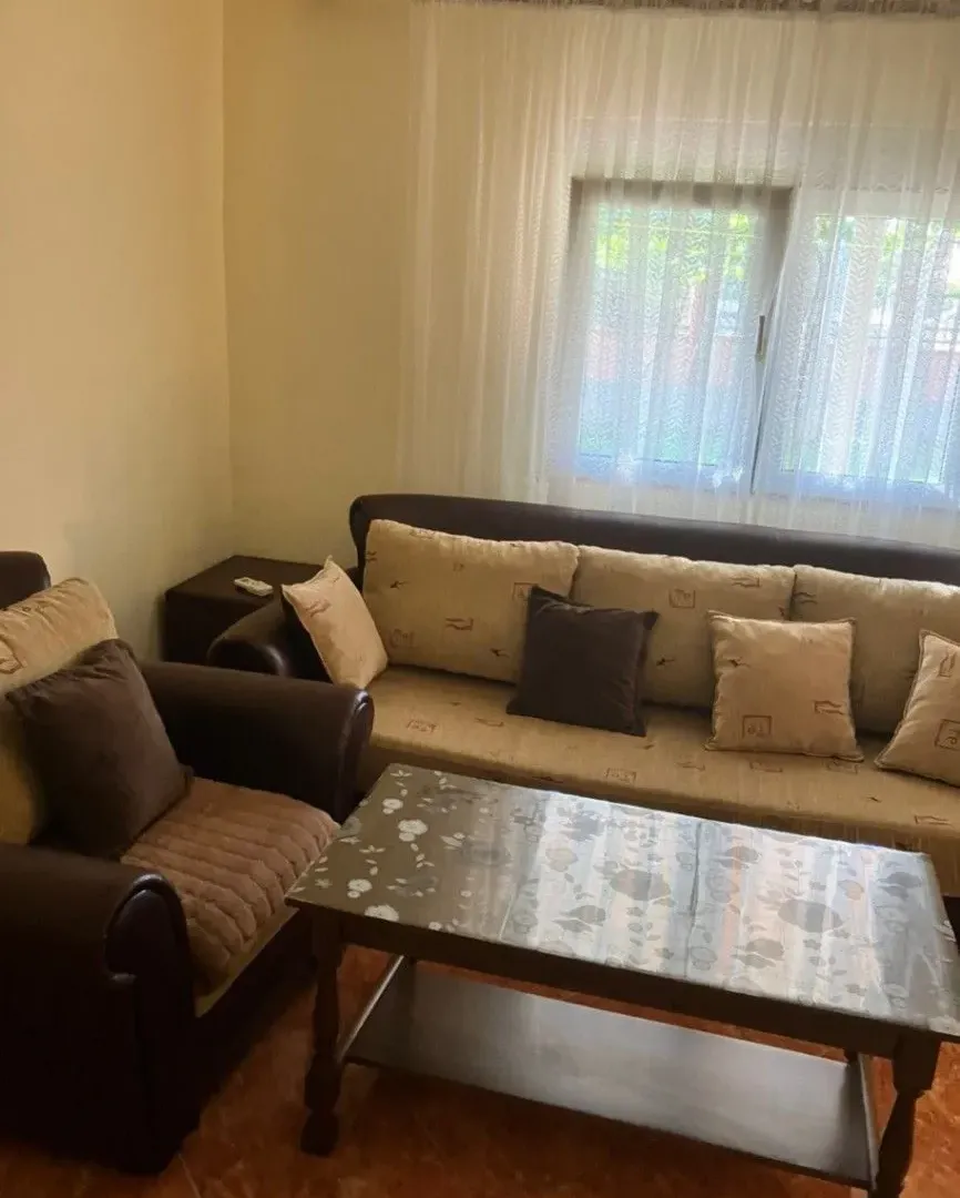 Izdavanje, kuća, 44m², Zabjelo, Podgorica