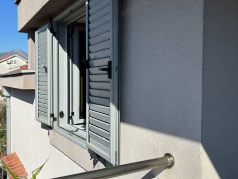 Prodaja, dvosoban stan, 100m², Dobrota, Kotor - image 3