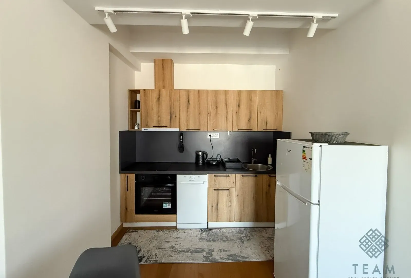 Izdavanje, jednosoban stan, 59m², Stara Varoš, Podgorica
