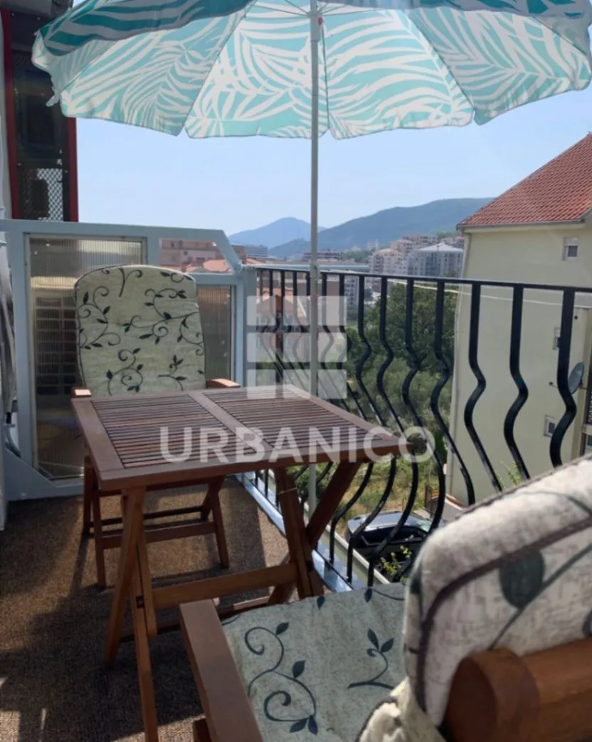 Rent, one bedroom apartment, 35m², Bečići, Budva