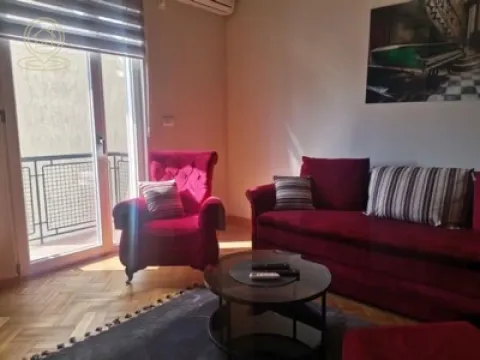 Izdavanje, jednosoban stan, 27m², Stari Grad, Beograd - image 2