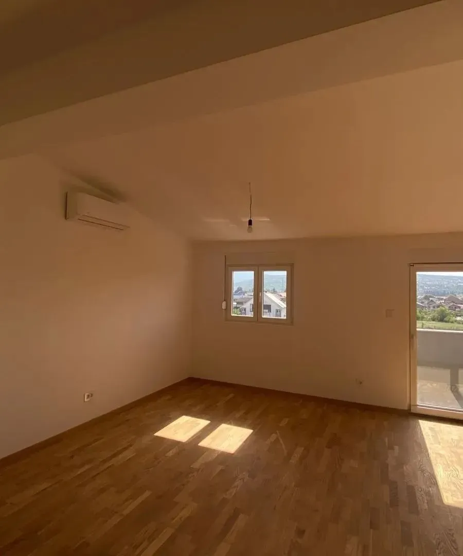 Prodaja, dvosoban stan, 84m², Zagorič, Podgorica