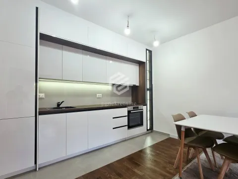 Izdavanje, dvosoban stan, 63m², Stari Aerodrom, Podgorica - image 3