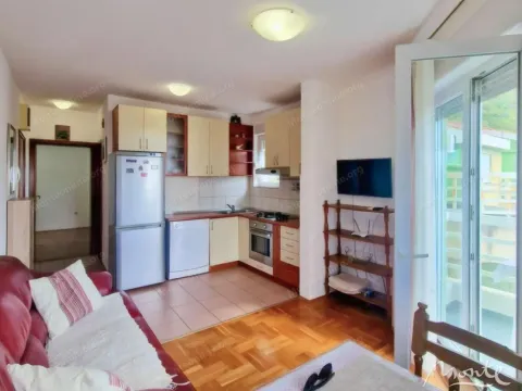 Prodaja, jednosoban stan, 35m², Petrovac, Budva - image 3