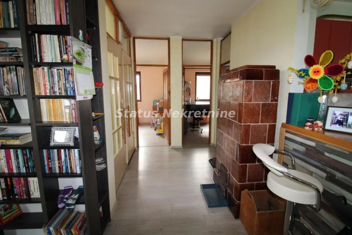 Prodaja, kuća, 230m², Adice, Novi Sad Sve Podlokacije