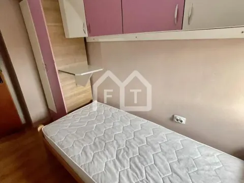 Izdavanje, kuća, 80m², Zemun Gornji Grad, Zemun Sve Podlokacije - image 16