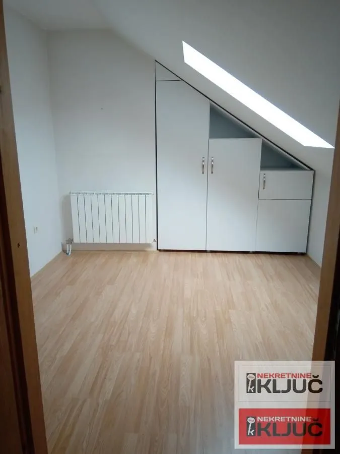 Prodaja, četvorosoban stan, 81m², Bulevar Oslobodjenja, Novi Sad Sve Podlokacije