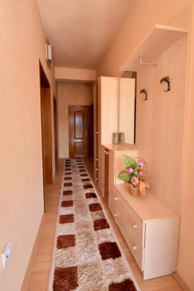 Rent, three bedroom apartment, 200m², Dobre Vode, Bar