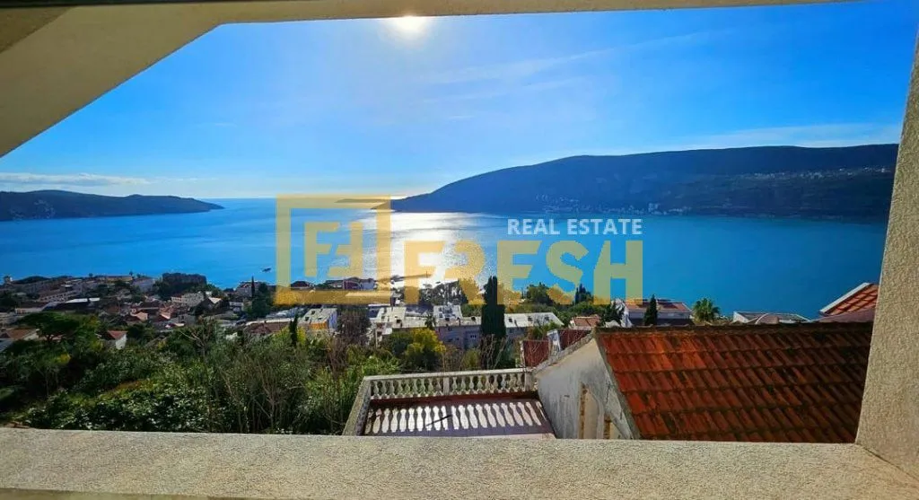 Rent, house, 296m², Herceg Novi, Crna Gora