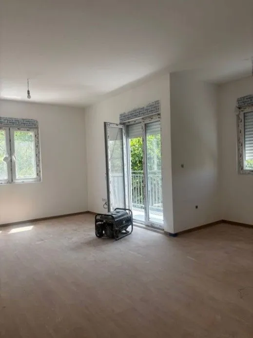 Izdavanje, dvosoban stan, 60m², Zabjelo, Podgorica