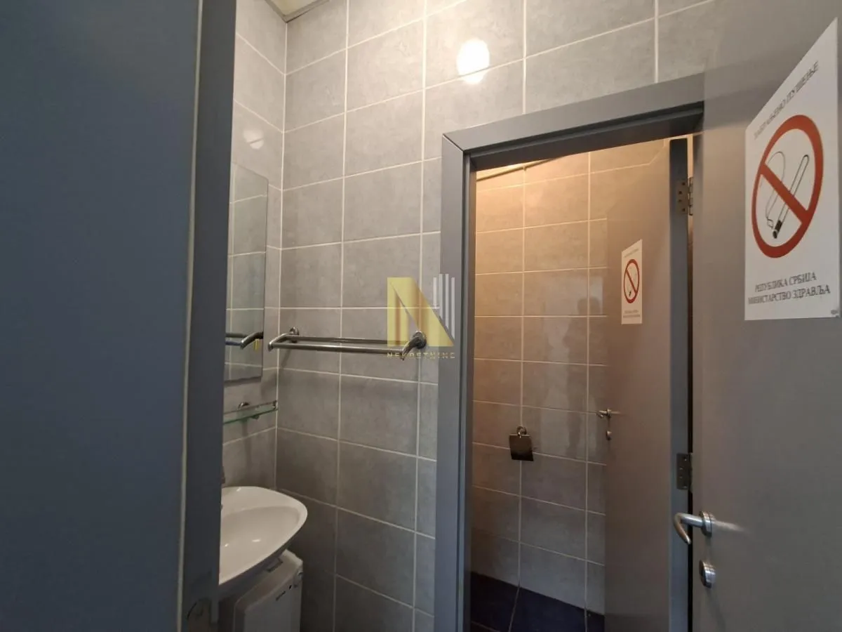 Rent, office space, 395m², Bulevar Oslobodjenja, Novi Sad Sve Podlokacije