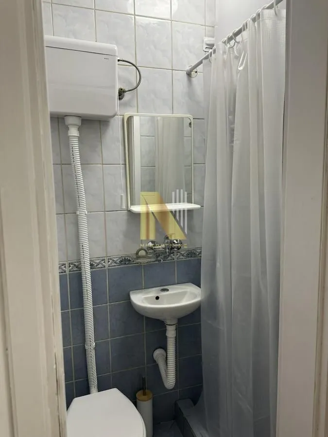 Izdavanje, trosoban stan, 51m², Grbavica, Novi Sad Sve Podlokacije