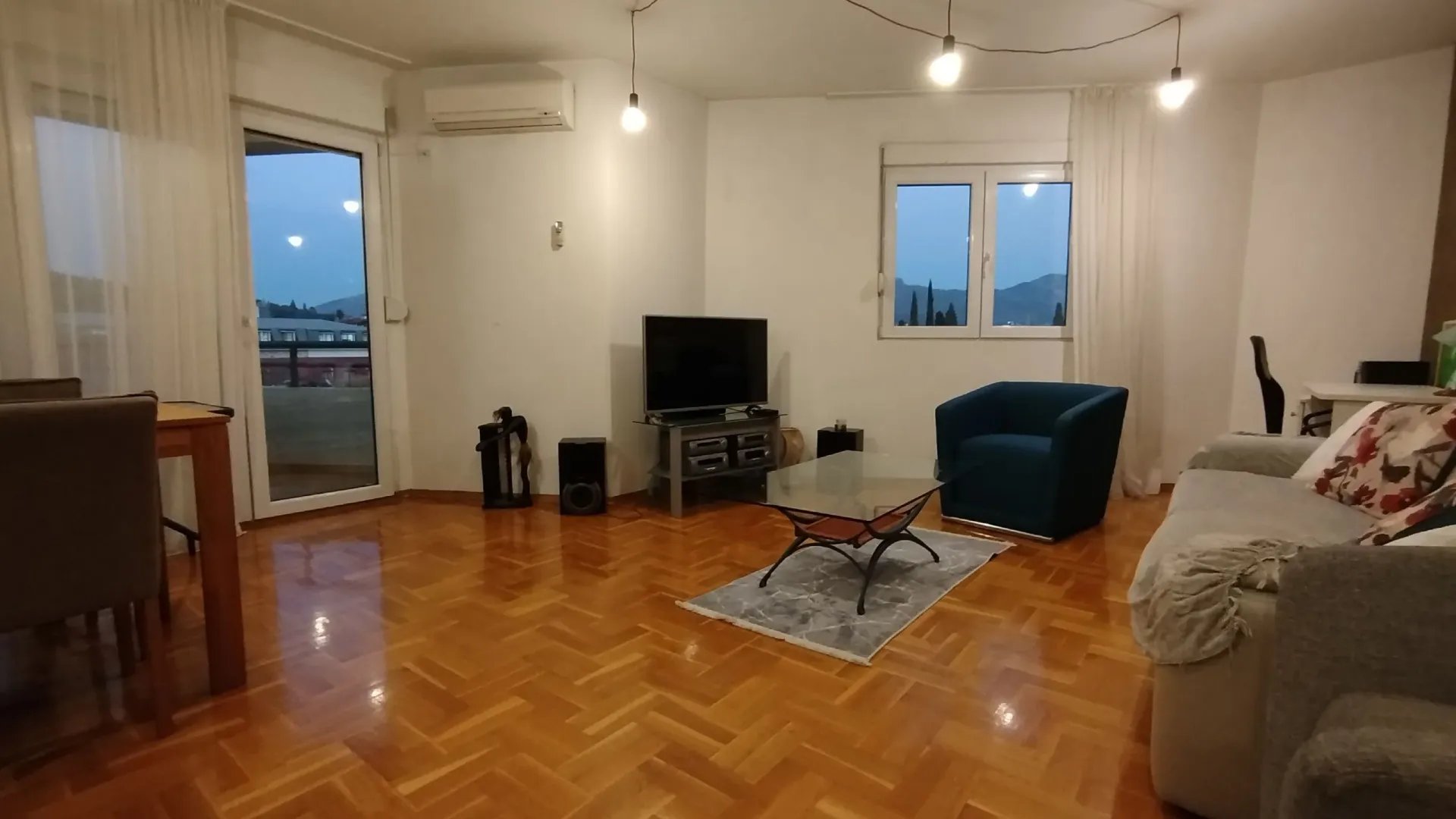 Rent, apartment, 68m², Centar, Podgorica